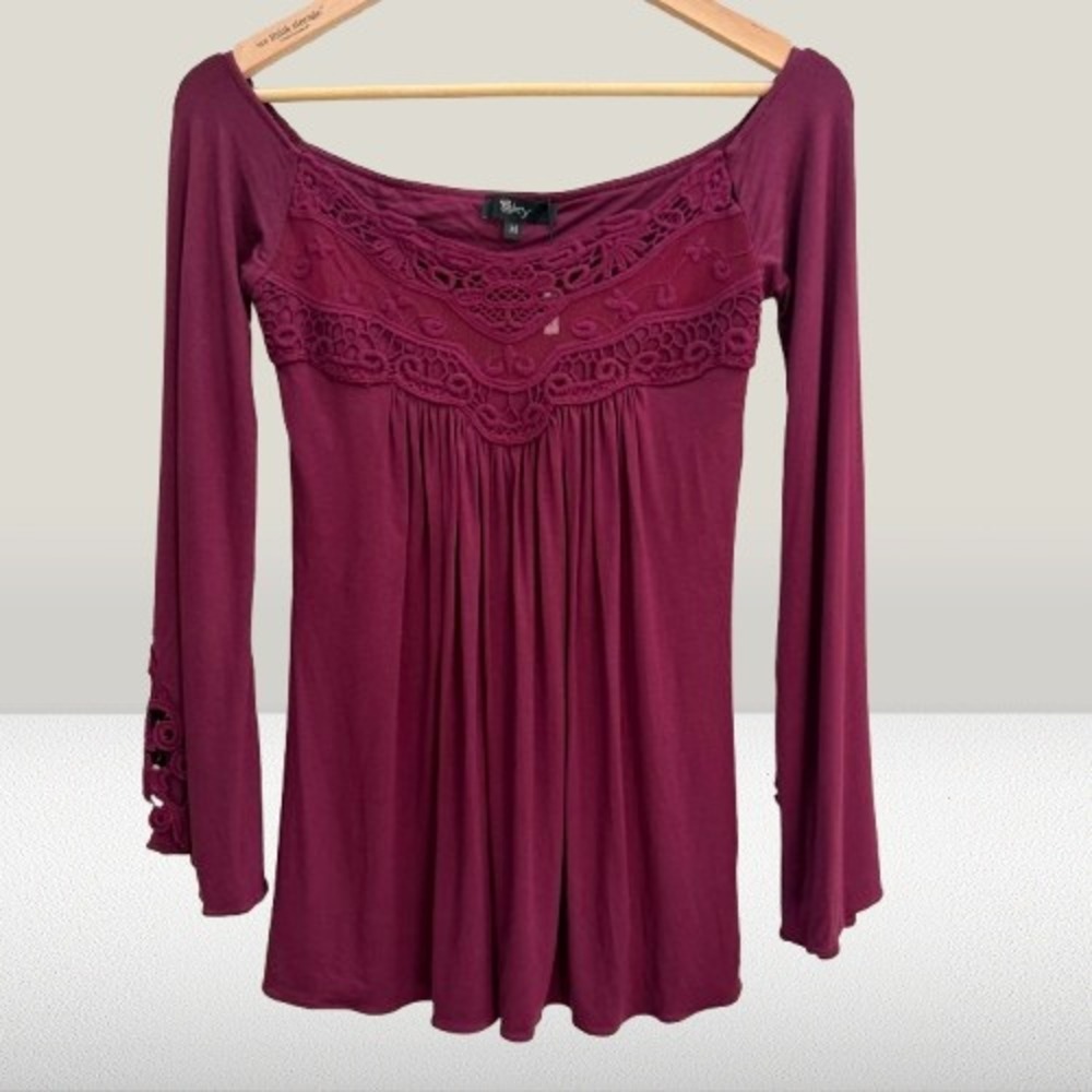 NEW Sky Off Shoulder Crochet Lace Long Sleeve Top Berry Wine Medium
